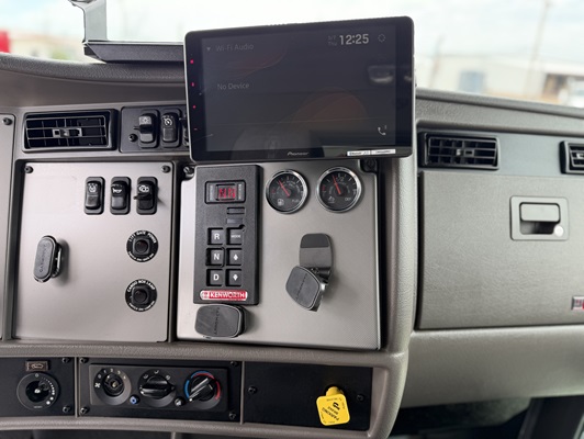 2021 Kenworth T270 in Fort Worth, TX — photo 22