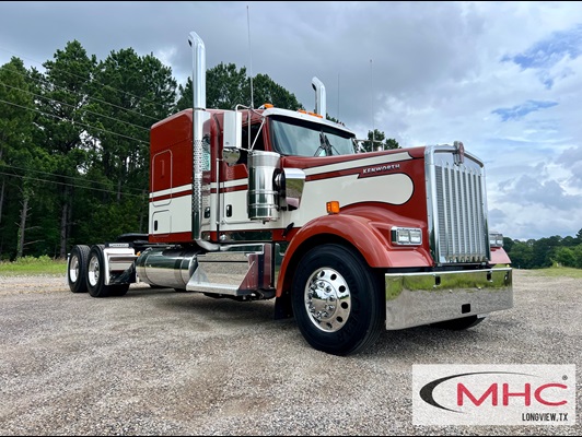 2027 Kenworth W900