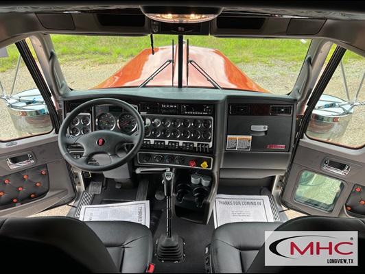 2027 Kenworth W900 in Longview, TX — photo 11