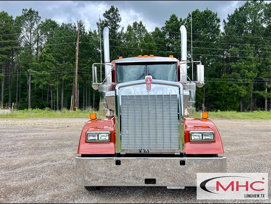 2027 Kenworth W900 in Longview, TX — photo 2