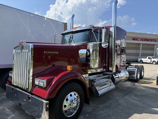 2027 Kenworth W900 in Chattanooga, TN — photo 2