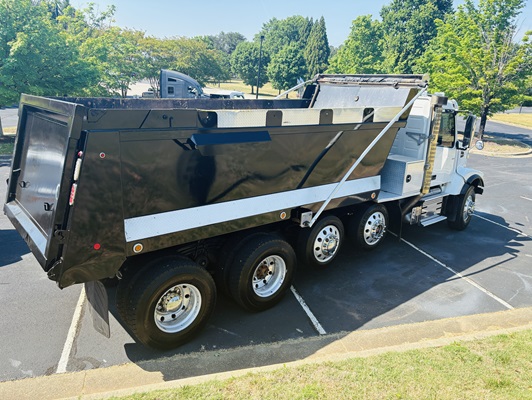 2021 Volvo in Greensboro, NC — photo 5