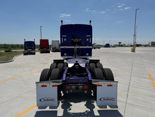 2027 Kenworth W900 in Ankeny, IA — photo 5
