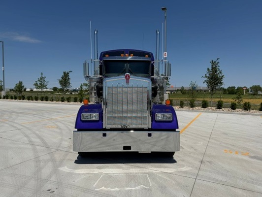 2027 Kenworth W900 in Ankeny, IA — photo 8