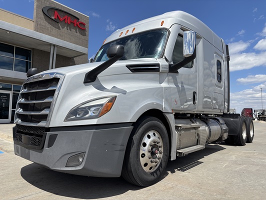2022 Freightliner in Omaha, NE — photo 2