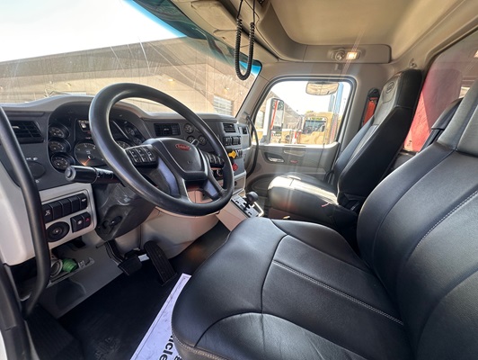 2019 Peterbilt 567 in Fort Mill, SC — photo 6