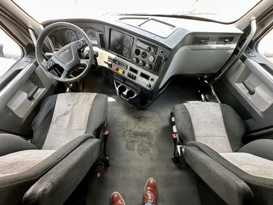 2020 Freightliner in Springdale, AR — photo 3