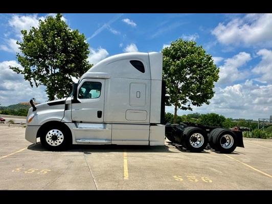 2021 Freightliner in Springdale, AR — photo 7
