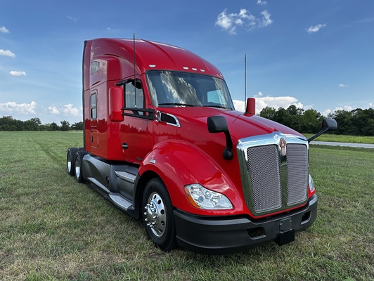 2022 Kenworth T680 in Joplin, MO