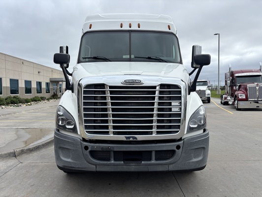 2017 Freightliner in Omaha, NE — photo 11