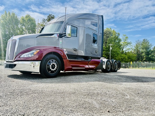 2024 Kenworth T680 in Greensboro, NC — photo 9
