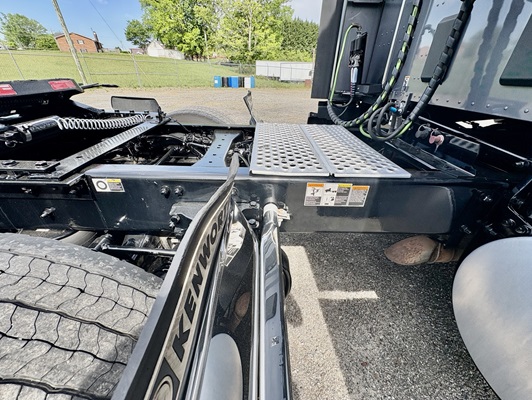 2025 Kenworth T680 in Greensboro, NC — photo 20