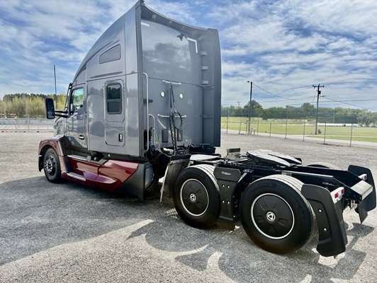 2024 Kenworth T680 in Greensboro, NC — photo 7