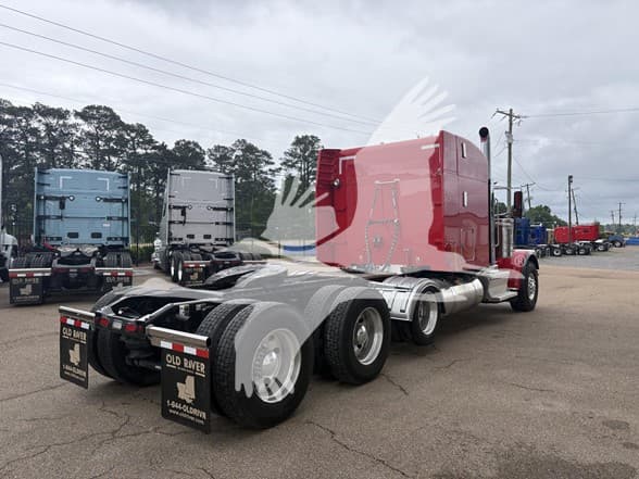 2024 Peterbilt 389 — photo 5