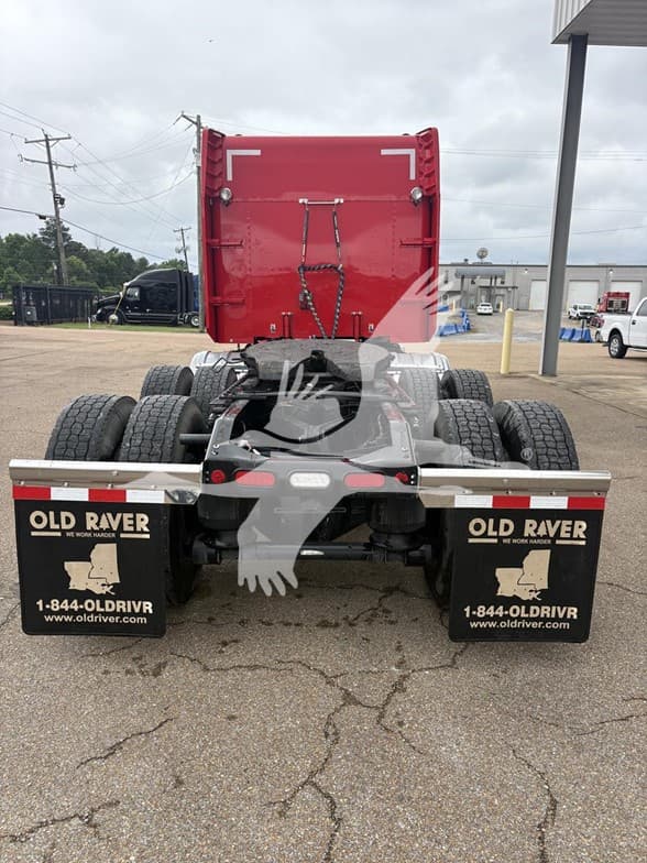 2024 Peterbilt 389 — photo 6