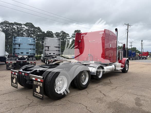 2024 Peterbilt 389 — photo 4