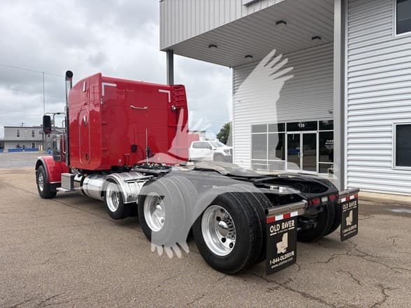 2024 Peterbilt 389 — photo 6