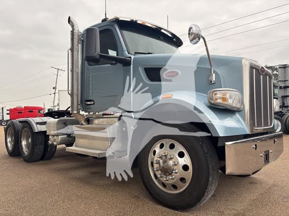 2022 Peterbilt — photo 2
