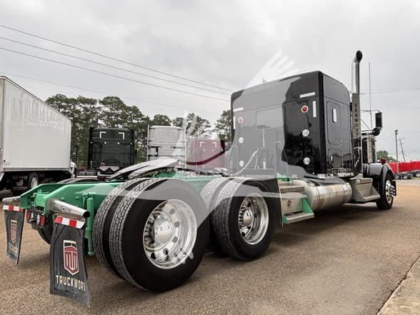 2024 Kenworth W900 — photo 5