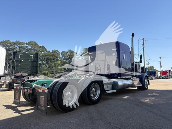 2024 Kenworth W900 — photo 5