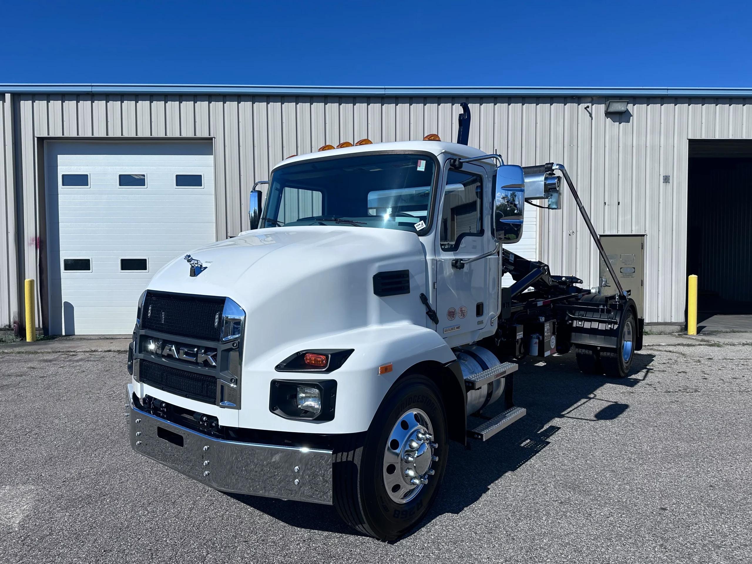 2025 Mack MD — photo 3