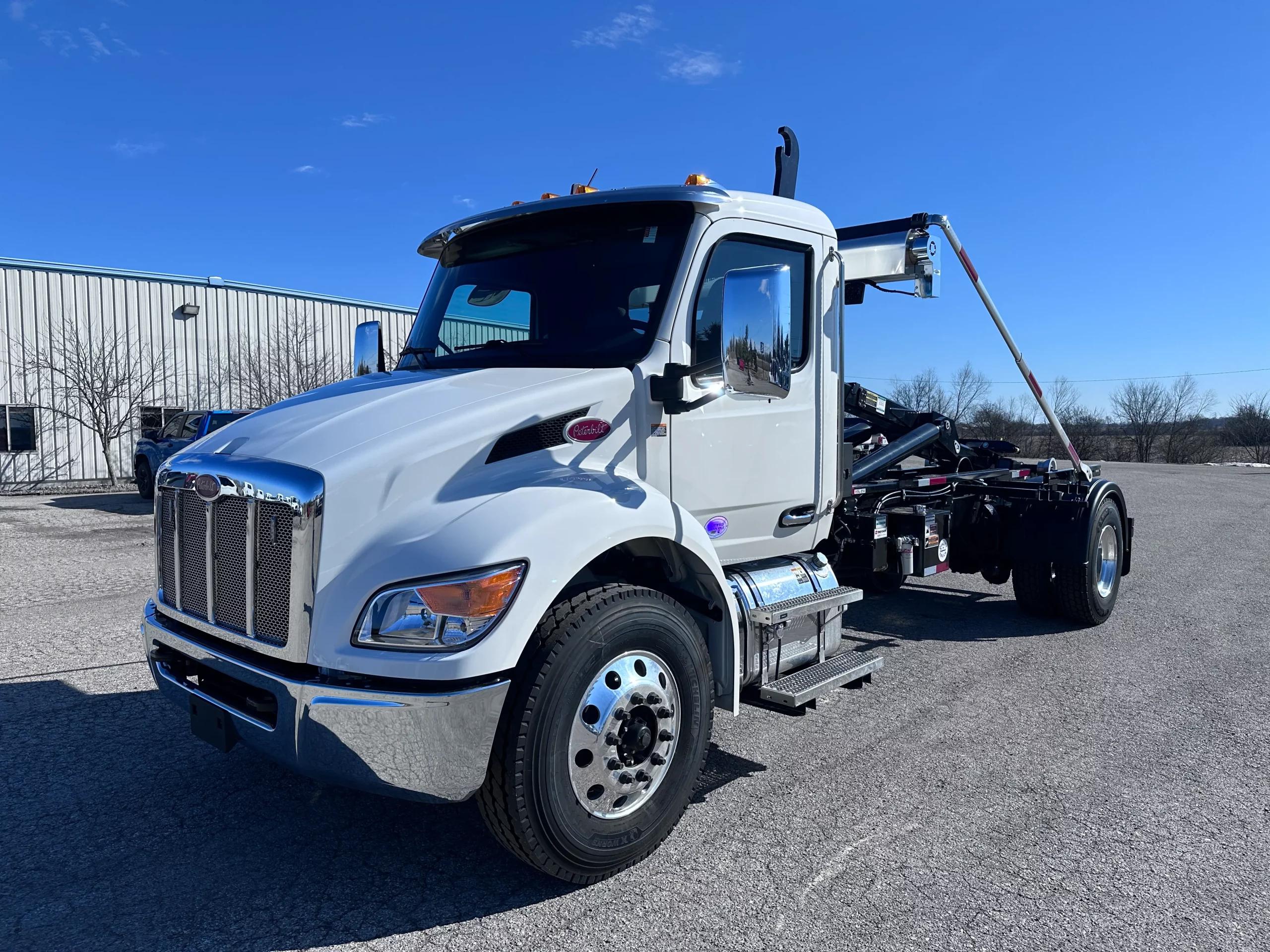 2026 Peterbilt 536 — photo 3