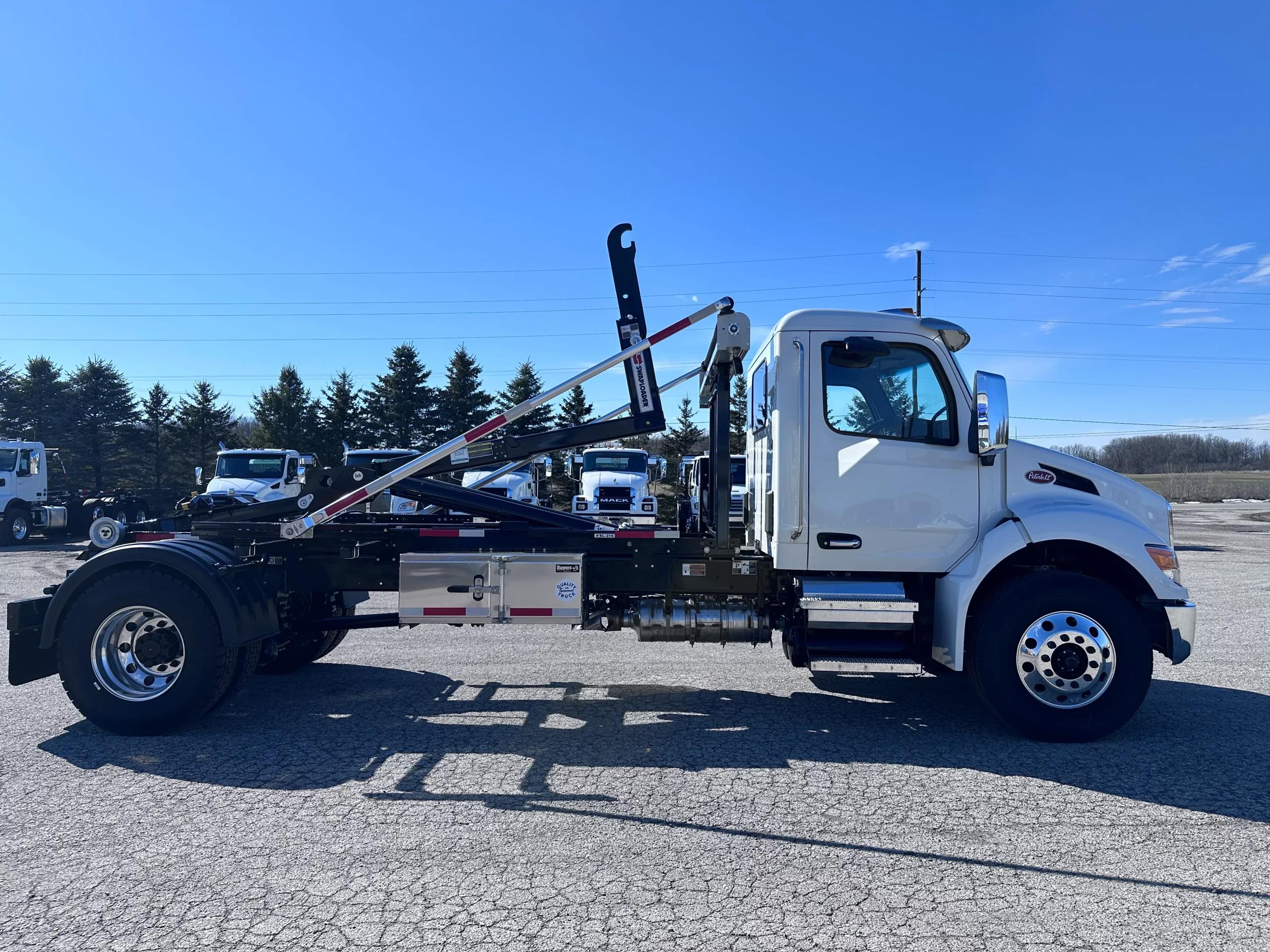2026 Peterbilt 536 — photo 4