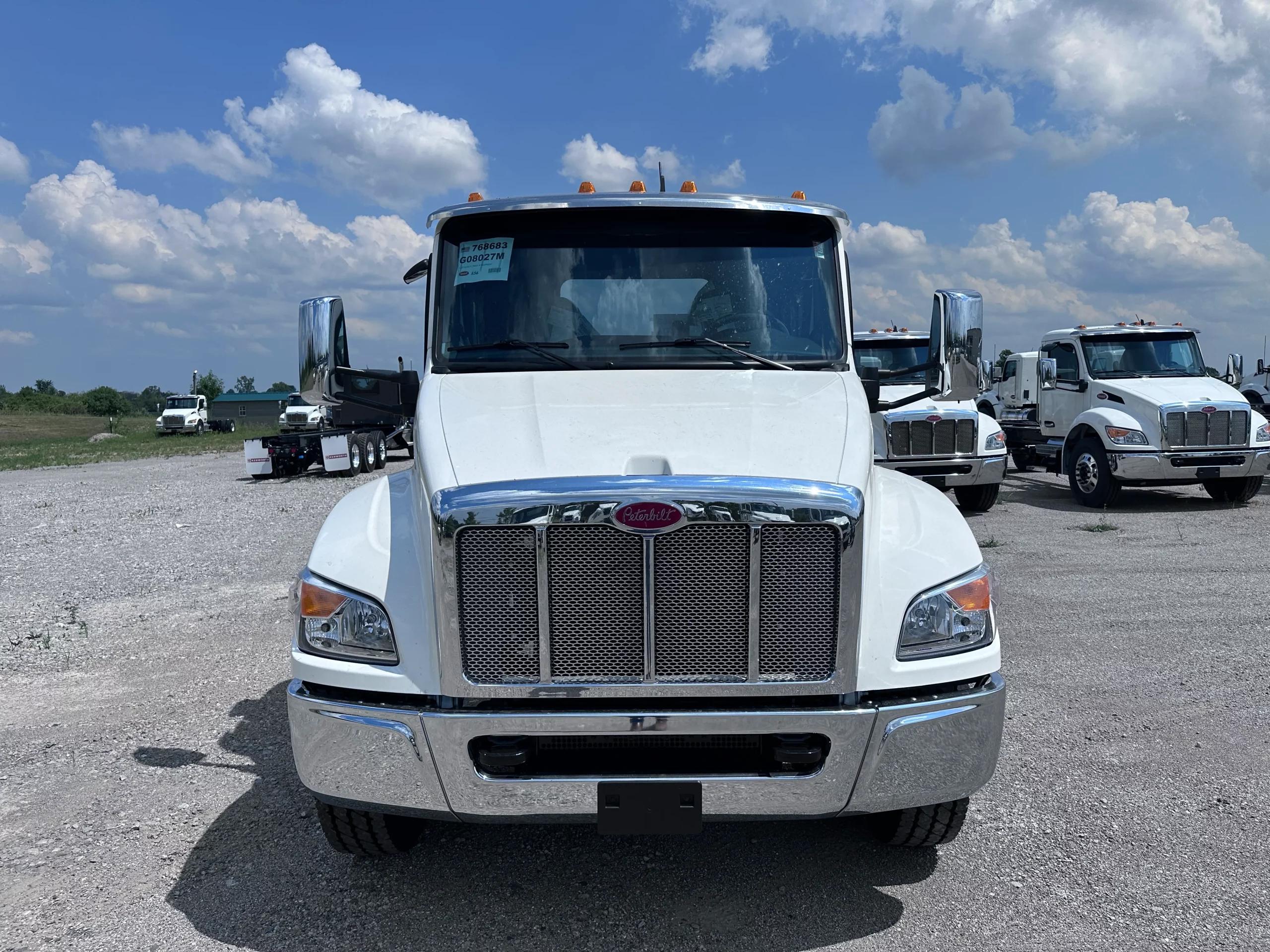 2026 Peterbilt 536 — photo 2