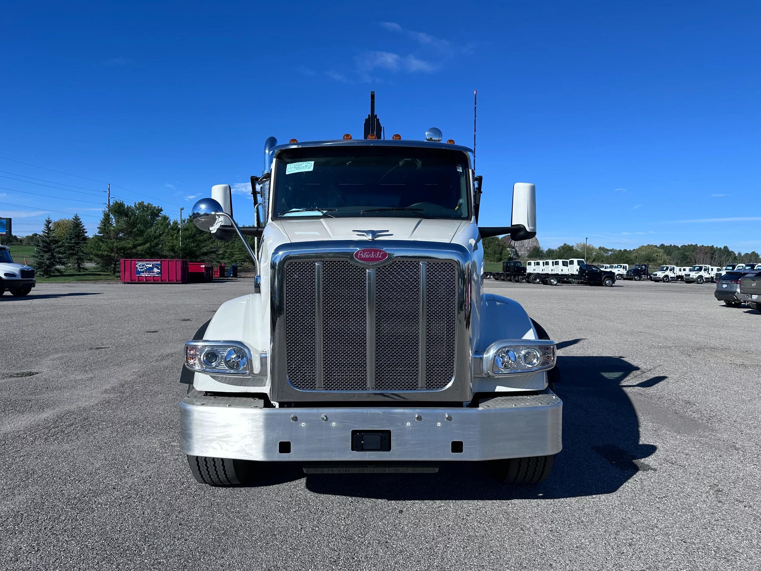 2024 Peterbilt 567 — photo 2
