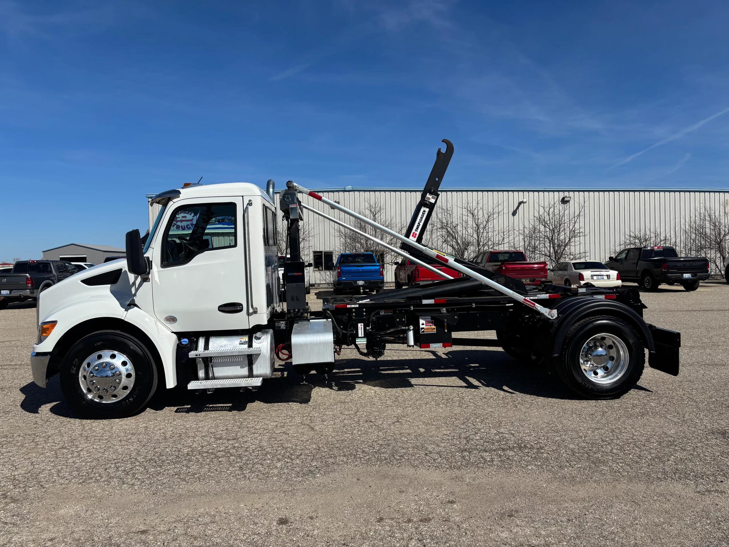 2025 Kenworth T280 — photo 5