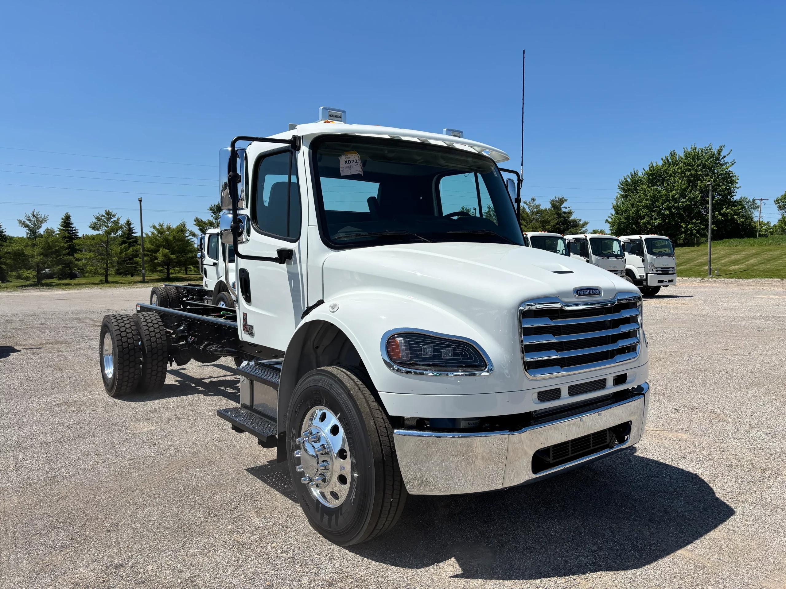 2027 Freightliner eM2