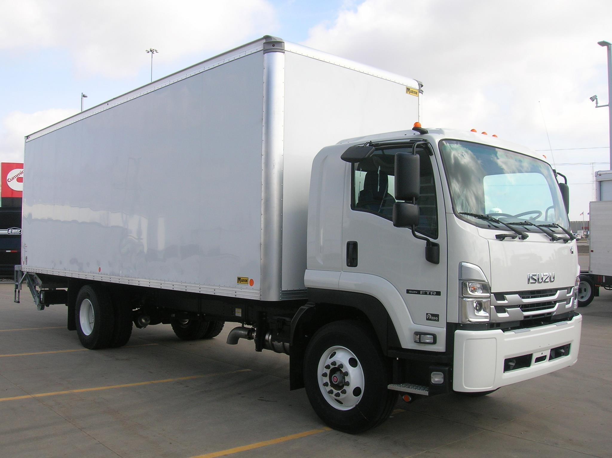 2025 Isuzu FTR — photo 3