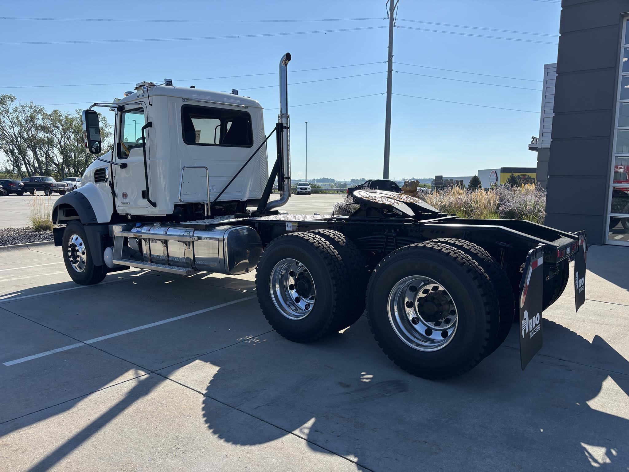 2026 Mack — photo 3