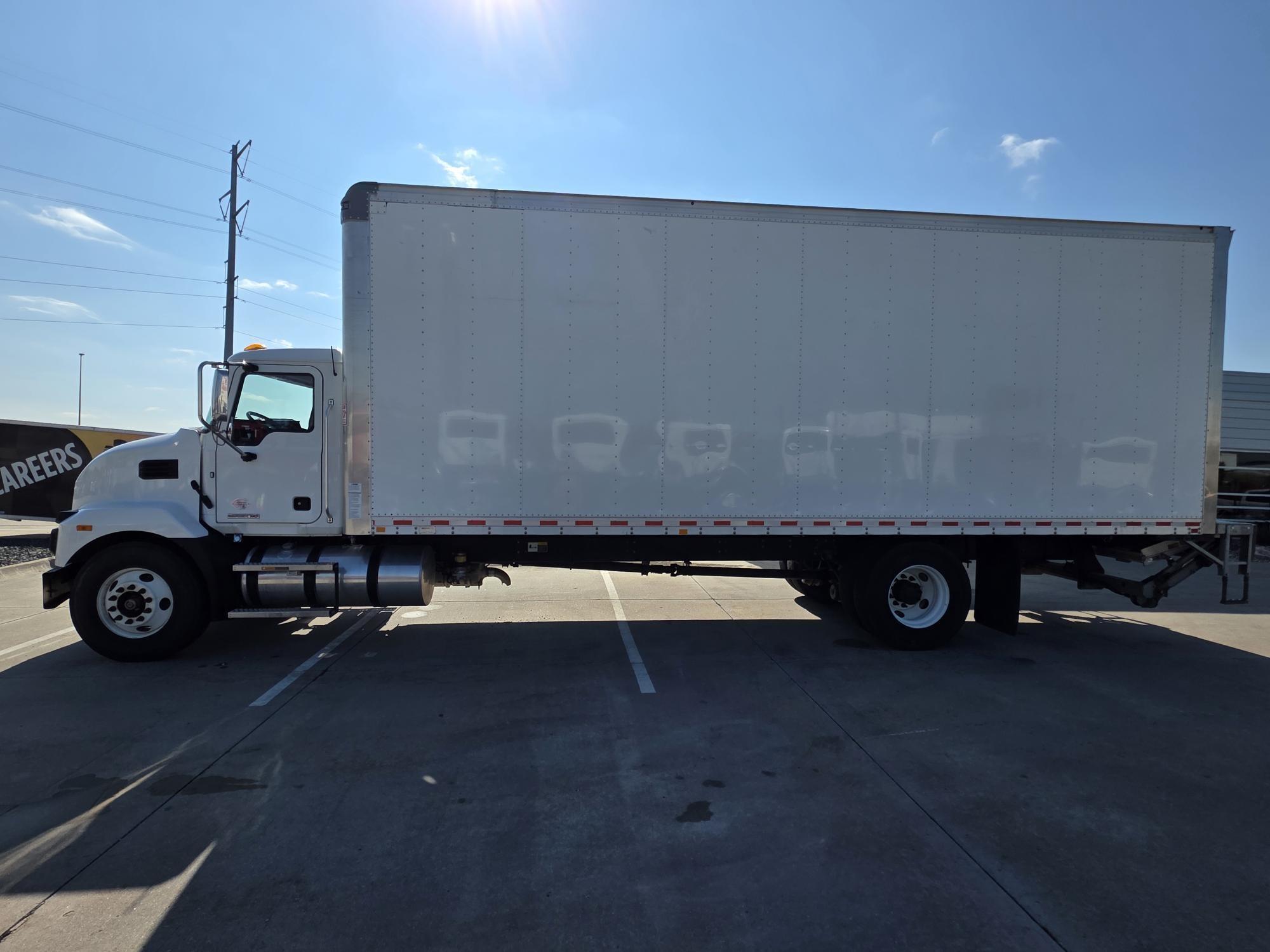 2022 Mack MD — photo 2