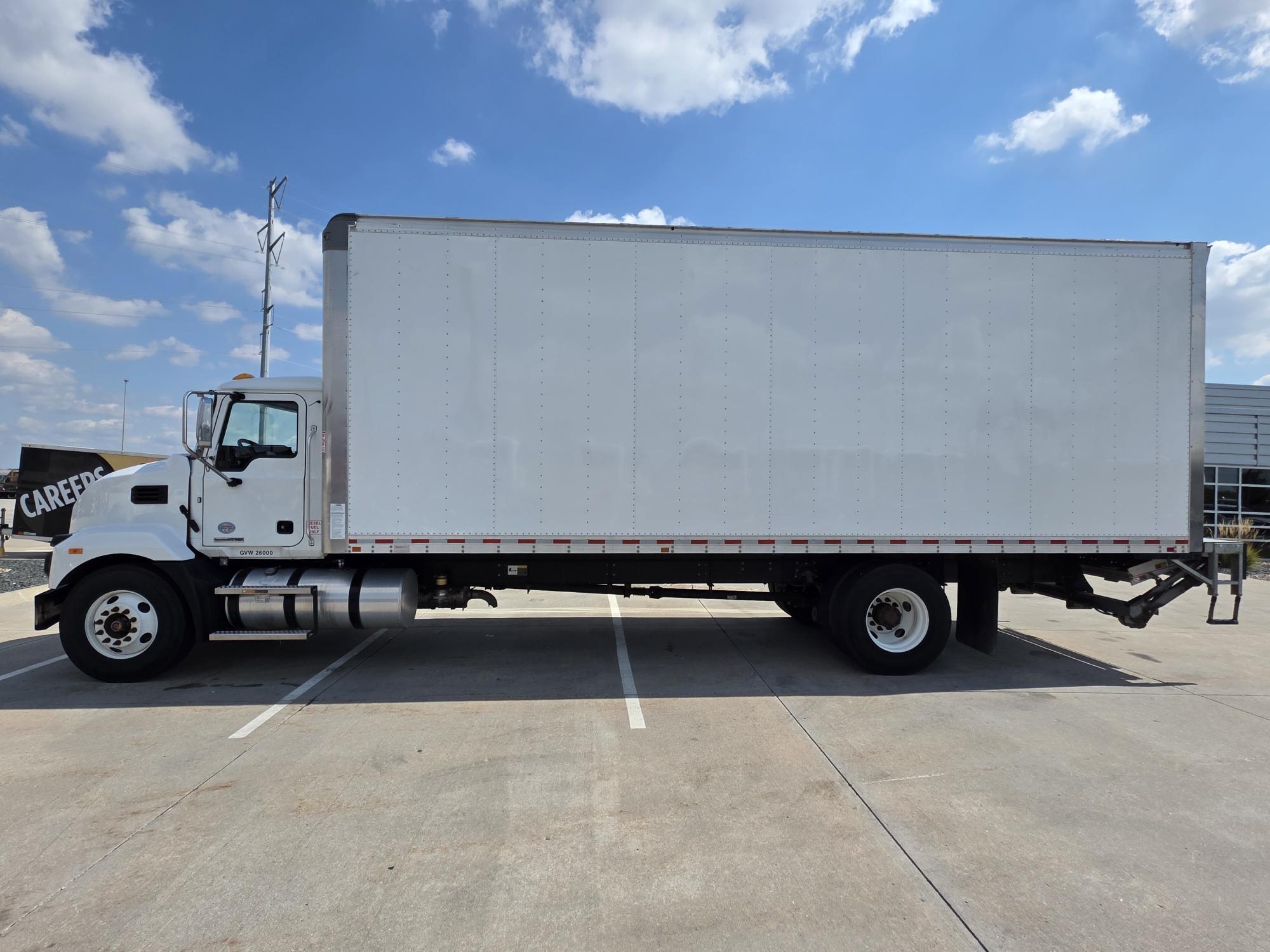 2022 Mack MD — photo 2