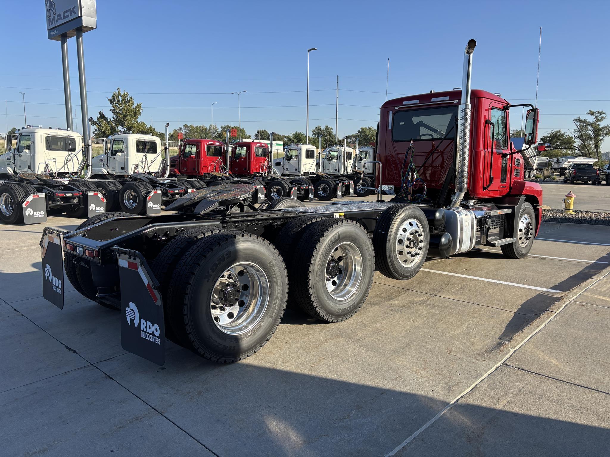 2026 Mack — photo 4