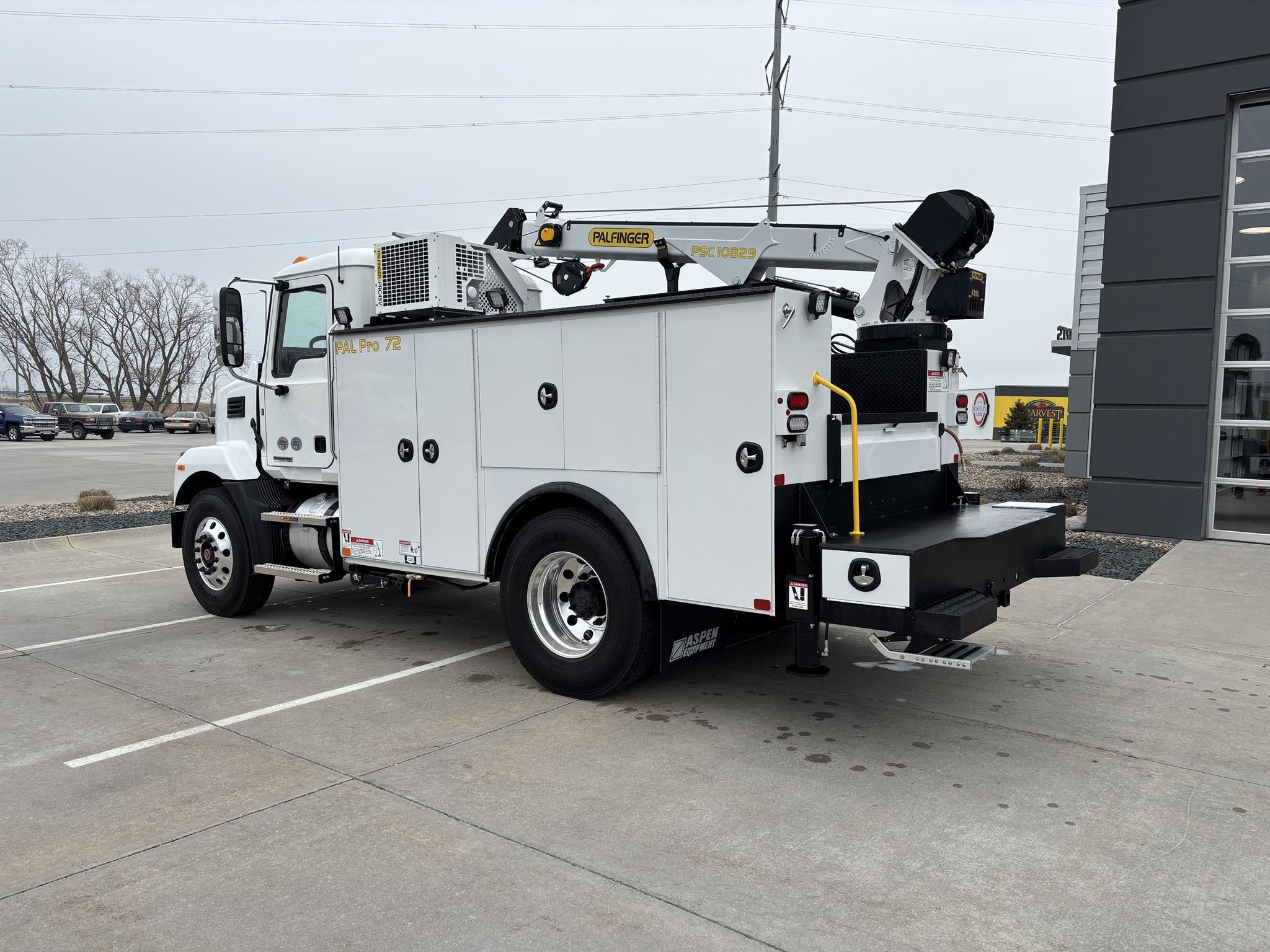 2026 Mack MD — photo 3