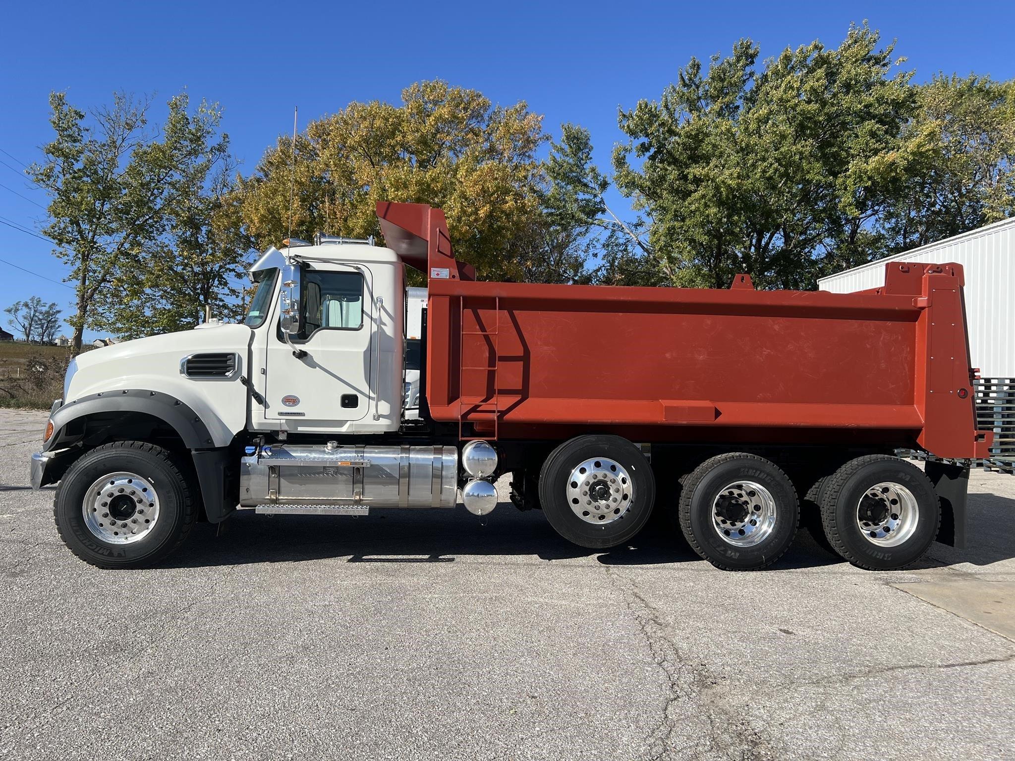 2026 Mack — photo 2
