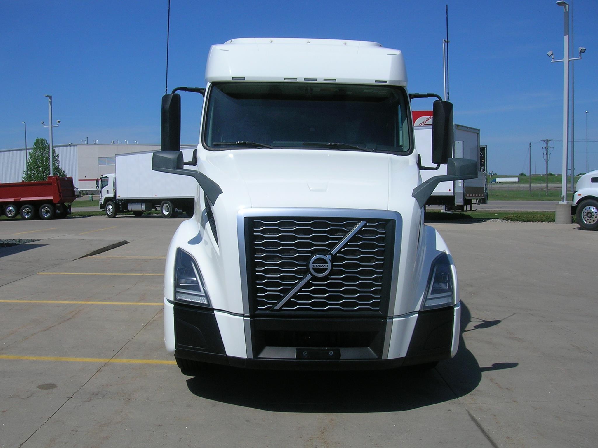 2020 Volvo — photo 2