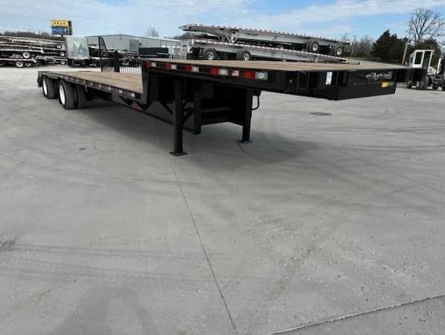 2027 Dorsey Trailer in Belle Vernon, PA — photo 3