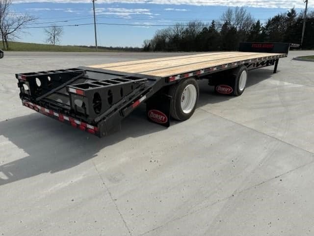 2027 Dorsey Trailer in Belle Vernon, PA — photo 4