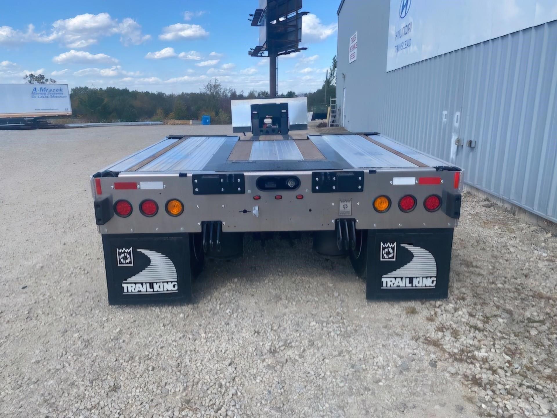 2027 Trail King — photo 4