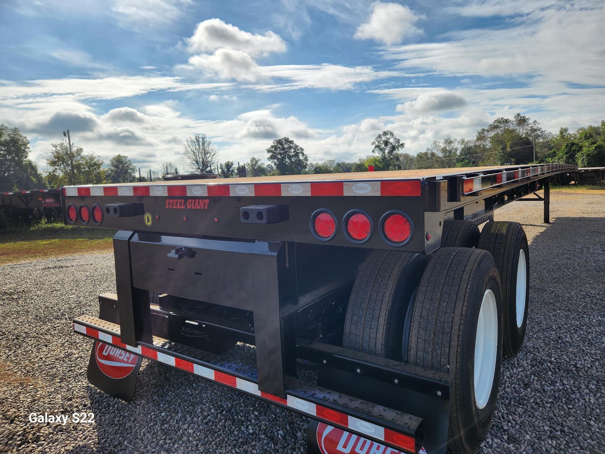2027 Dorsey Trailer — photo 3