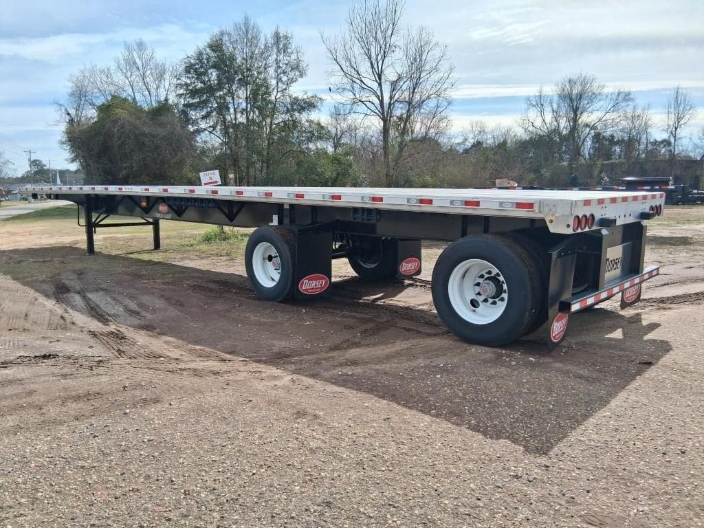 2027 Dorsey Trailer — photo 2