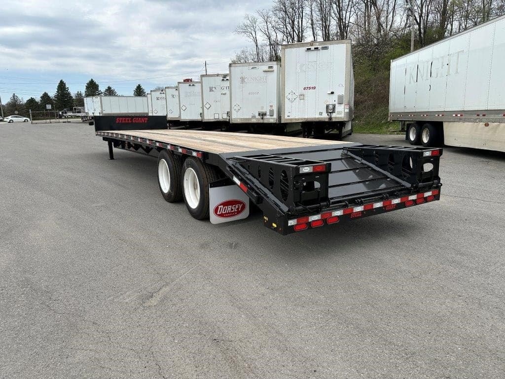 2027 Dorsey Trailer in Villa Ridge, MO — photo 6