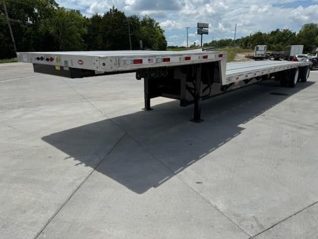 2027 Dorsey Trailer in Villa Ridge, MO — photo 3