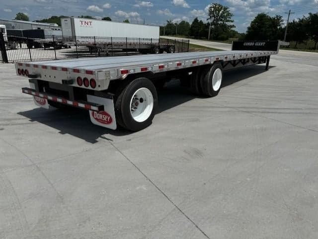 2027 Dorsey Trailer in Villa Ridge, MO — photo 6