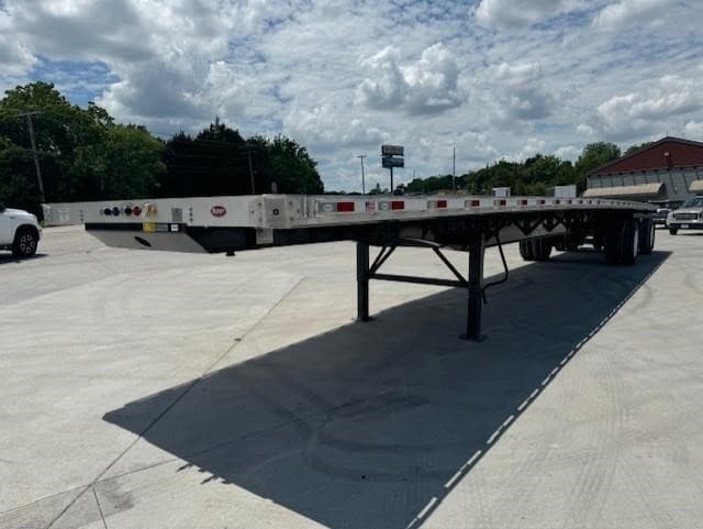 2027 Dorsey Trailer in Villa Ridge, MO — photo 3