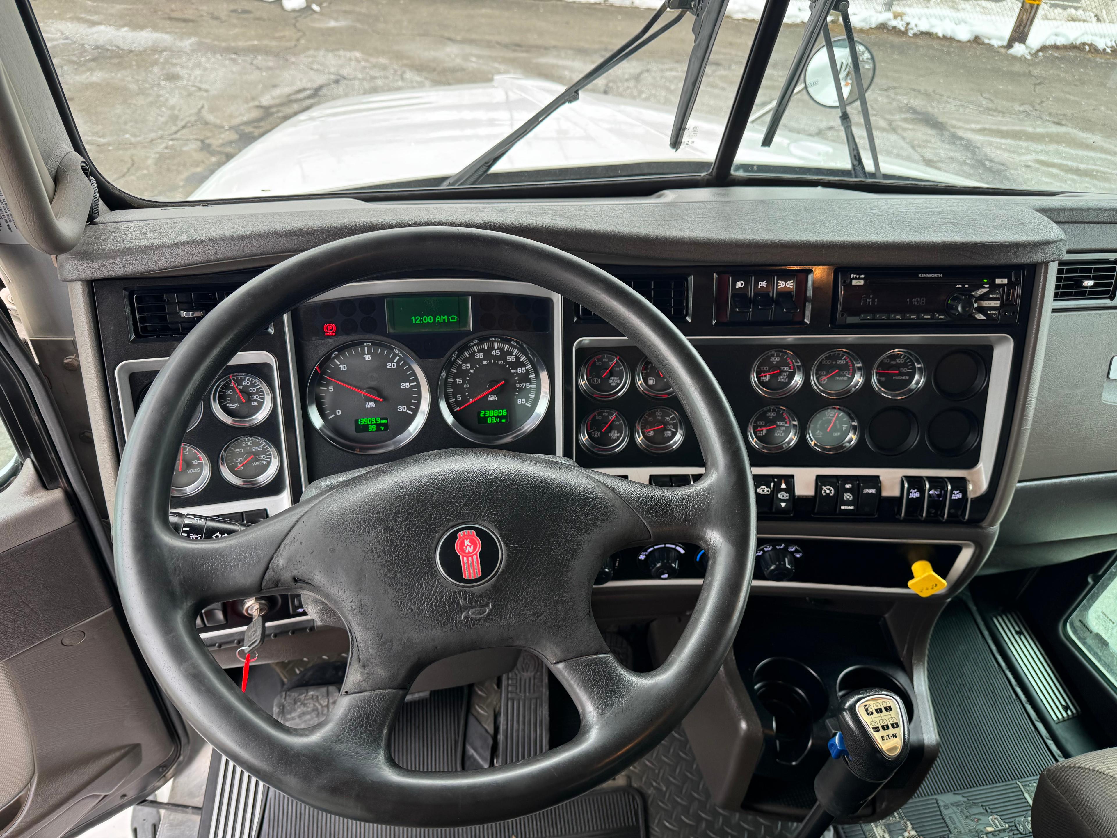 2021 Kenworth T800 in Landover, MD — photo 8