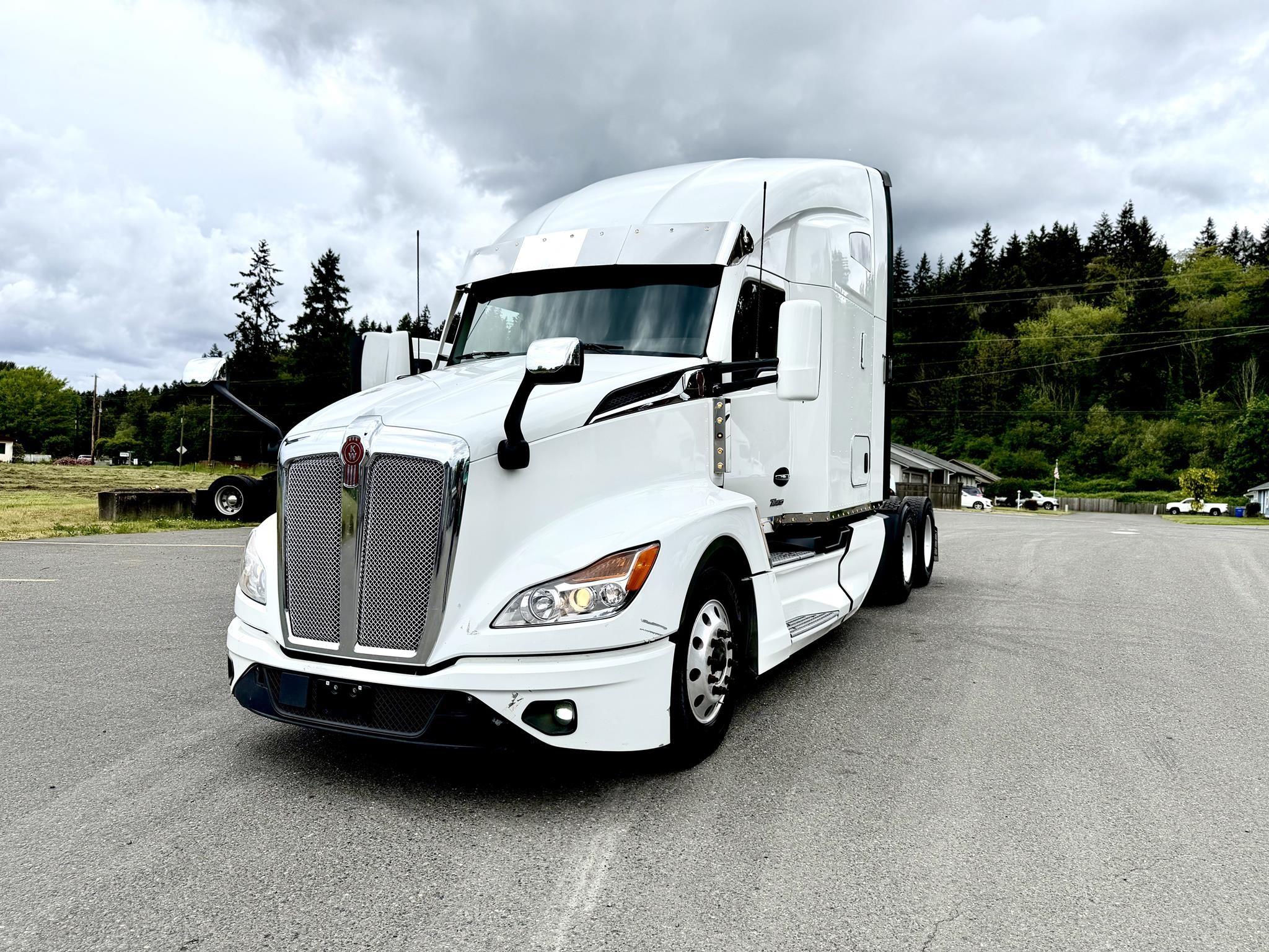 2023 Kenworth T680